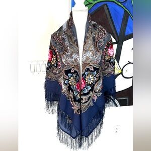 DESIGNER SCARF Butterfly's Dream
wool printed with silk fringe